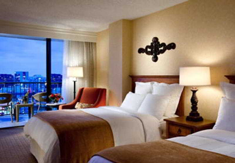 San Antonio Marriott Riverwalk Exteriör bild